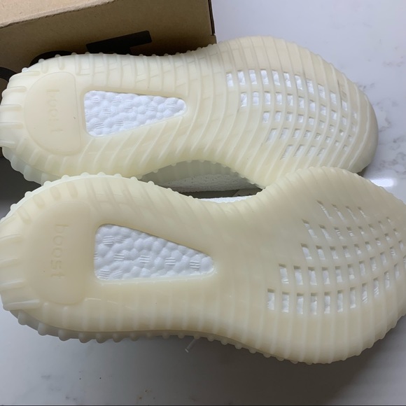 YEEZY BOOST 350 v2 white sneakers — 36.5, NWT - Picture 6 of 7